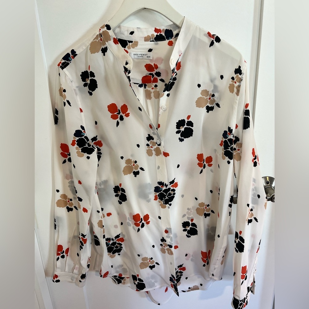 EQUIPMENT XS Floral Tunic Silk Top!